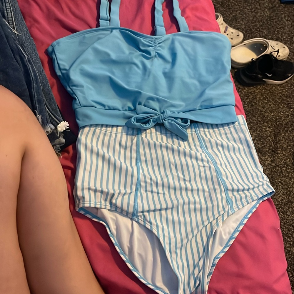 2 piece bathing suit